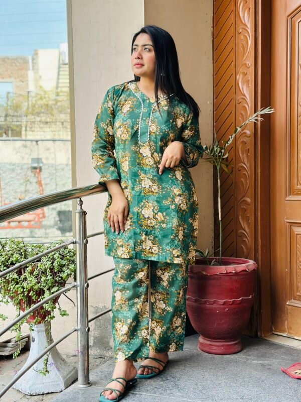 Bana Doria Printed Lawn - Image 2